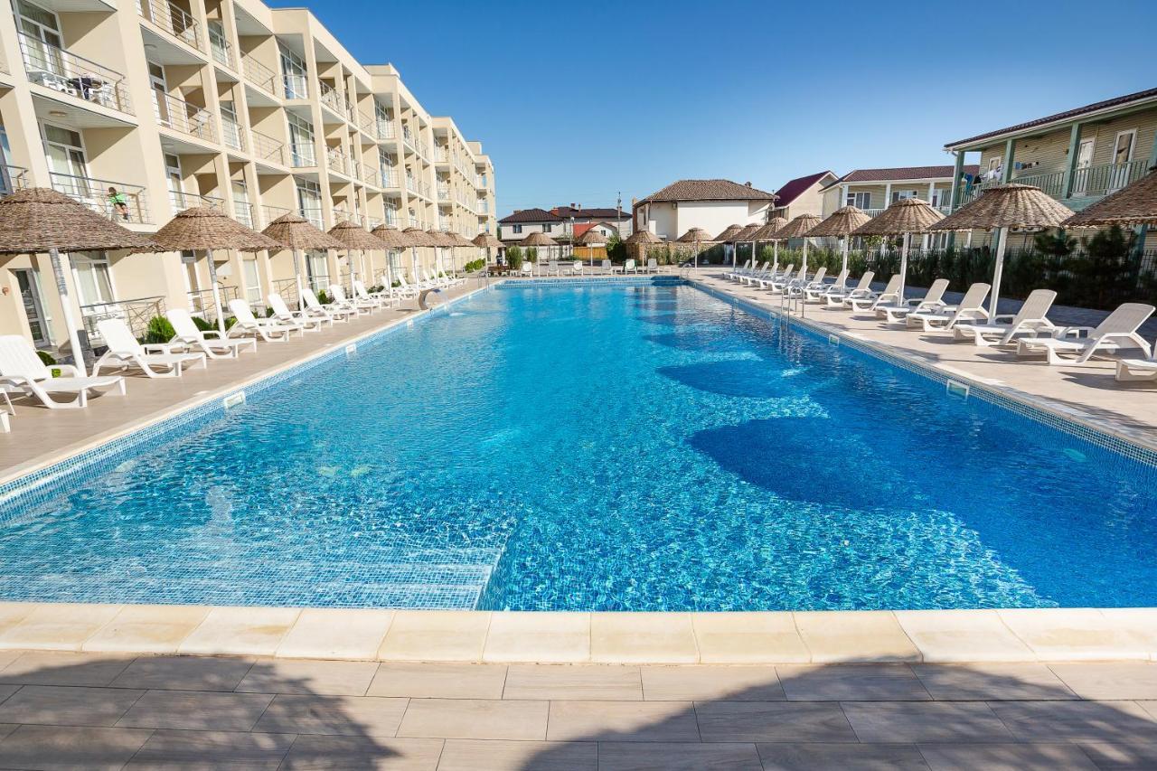 Grand Hotel *
